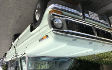 Ford-F250-2wd-regular-cab-xlt-1971-Green-Green-9