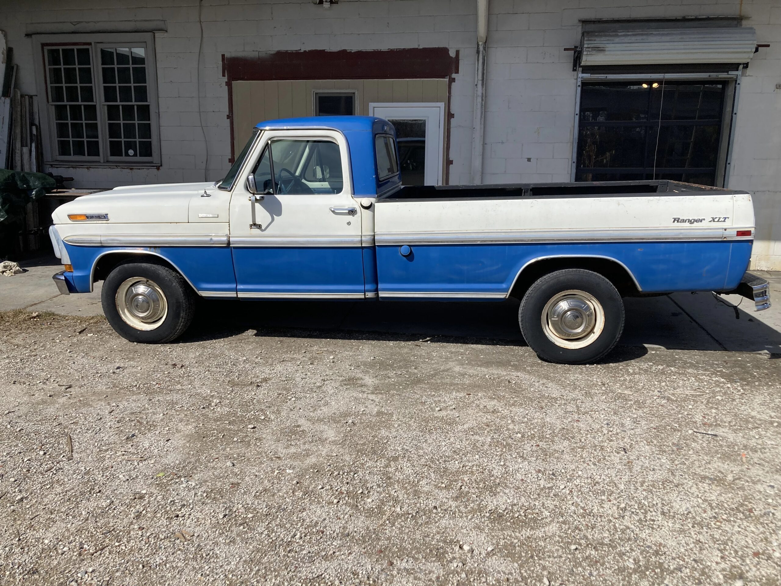 Ford-F250-2wd-regular-cab-xlt-1972-Blue-Blue-4