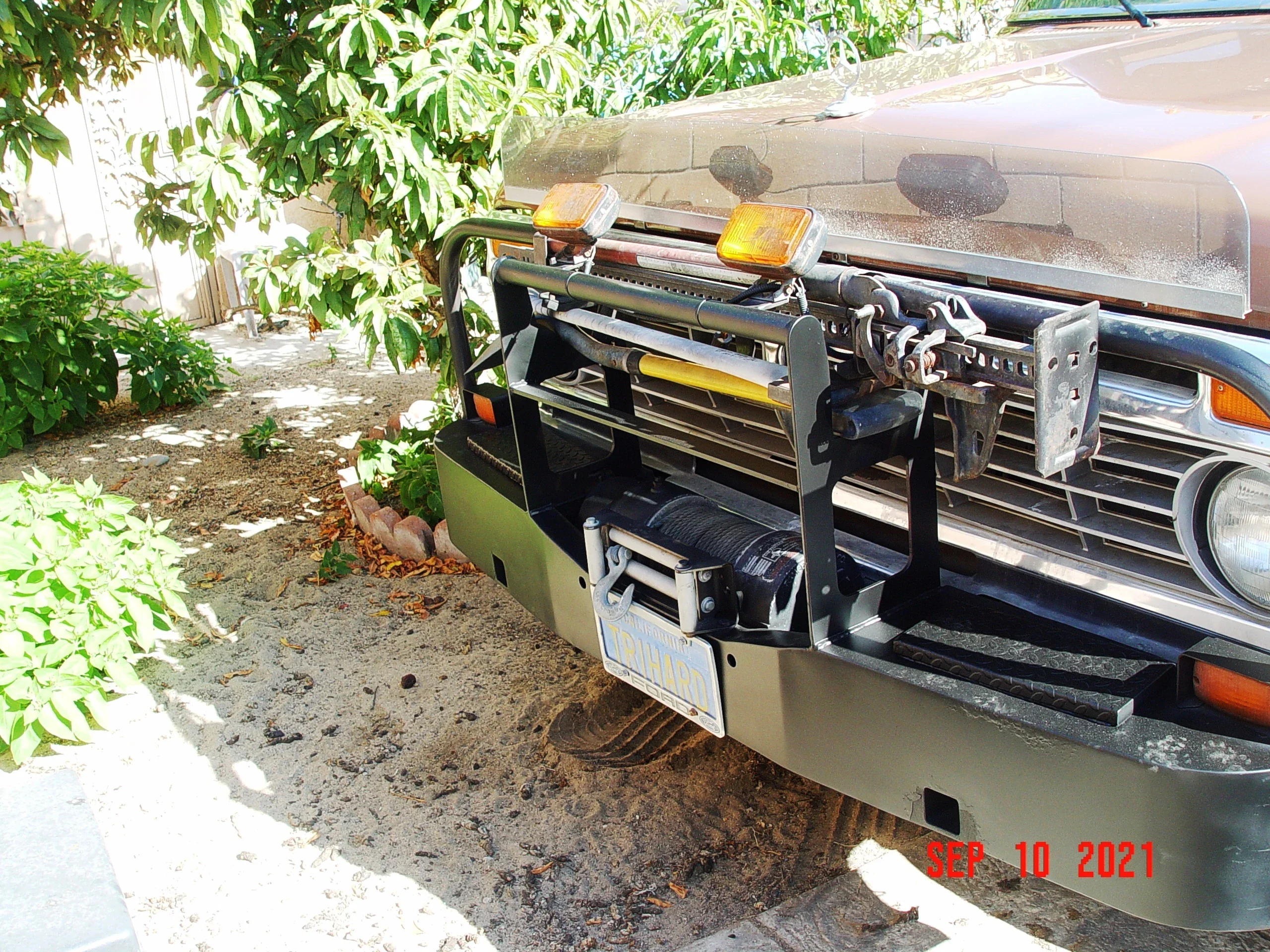 Ford-F250-2wd-supercab-1975-Beige-Brown-5