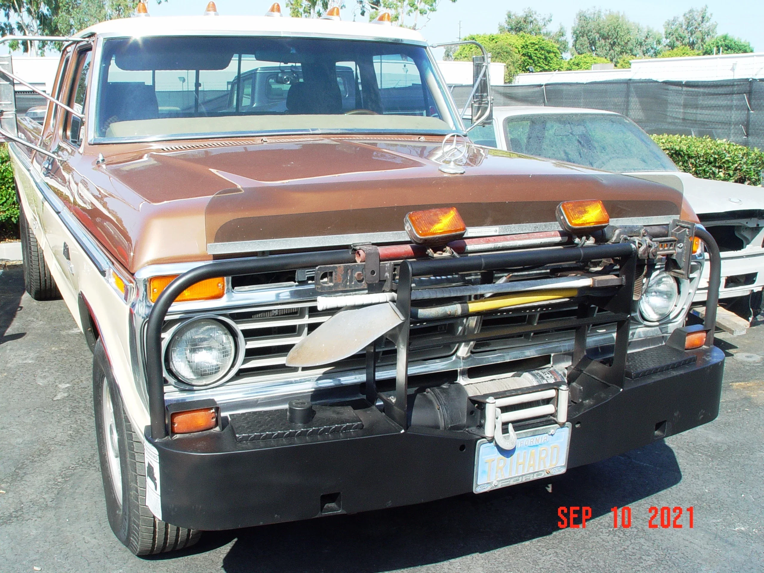 Ford-F250-2wd-supercab-1975-Beige-Brown-9