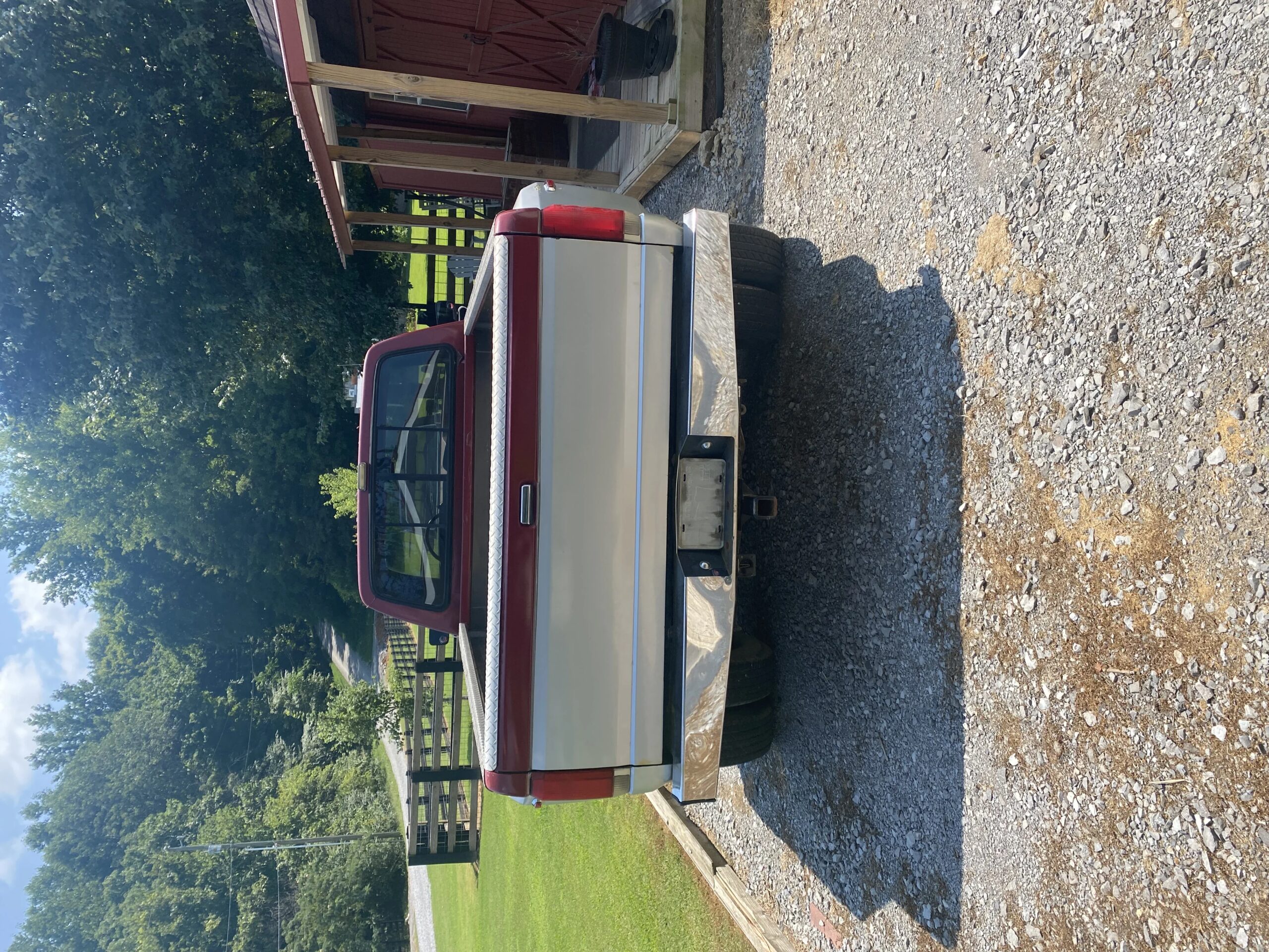 Ford-F250-4x4-crew-cab-heavy-duty-1989-Silver-Burgundy-11