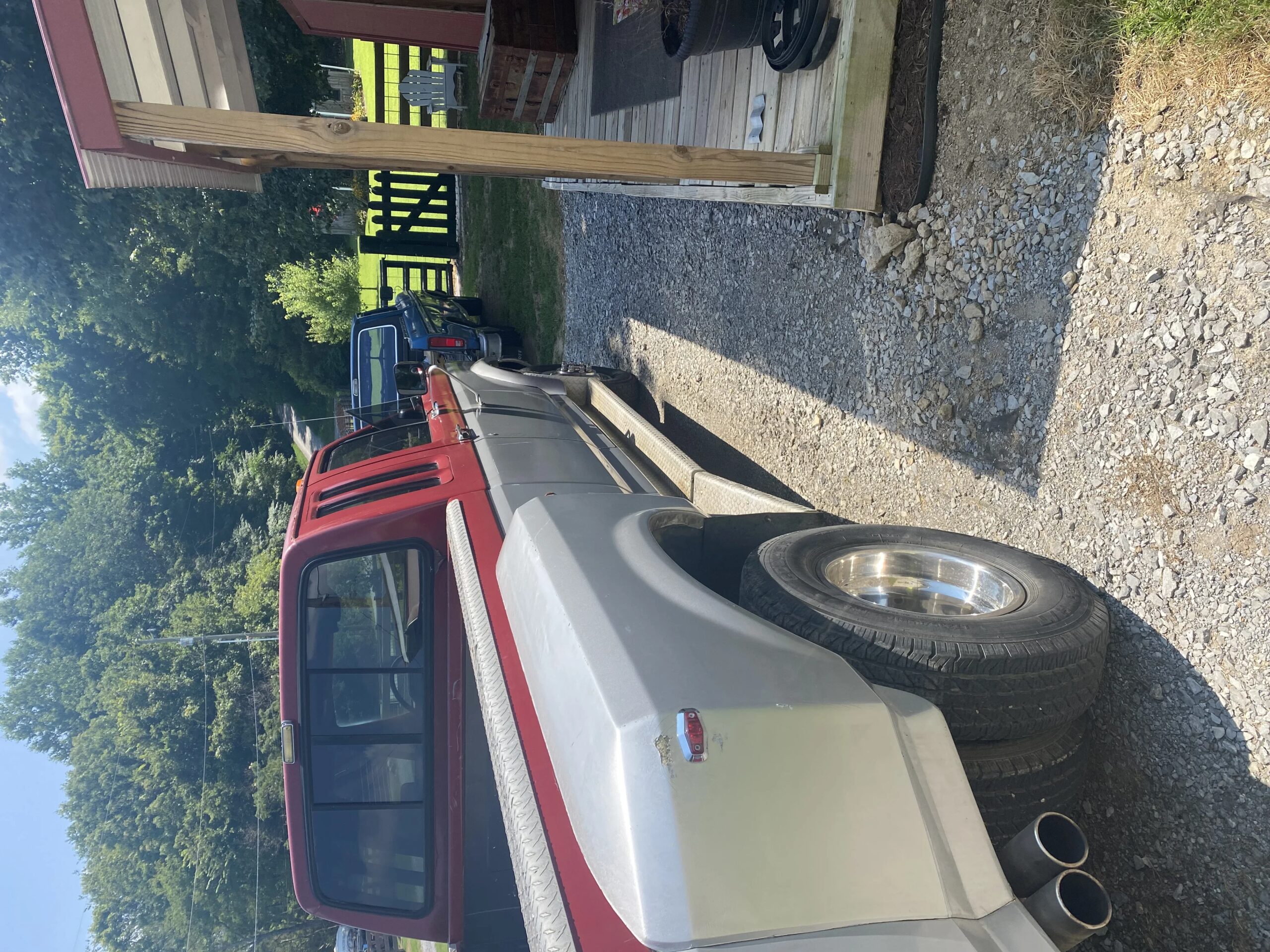 Ford-F250-4x4-crew-cab-heavy-duty-1989-Silver-Burgundy-7