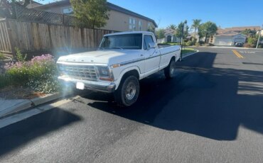 Ford-F250-4x4-regular-cab-1978-White-Red-2