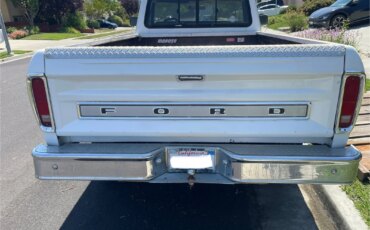 Ford-F250-4x4-regular-cab-1978-White-Red-3
