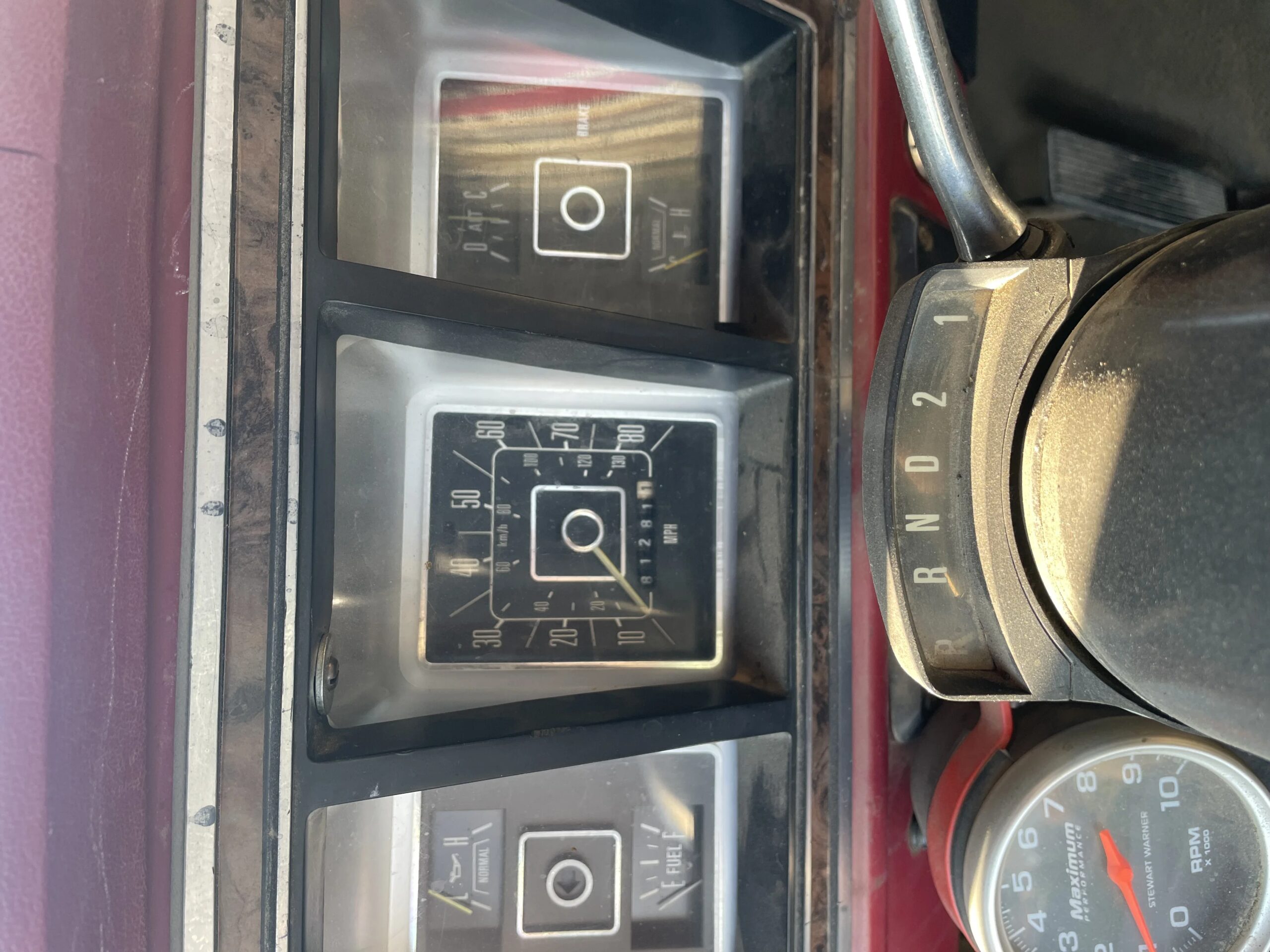 Ford-F250-4x4-regular-cab-1978-White-Red-6