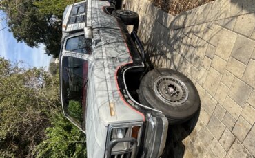 Ford-F250-4x4-regular-cab-1984-Gray-Burgundy-12