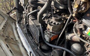 Ford-F250-4x4-regular-cab-1984-Gray-Burgundy-5
