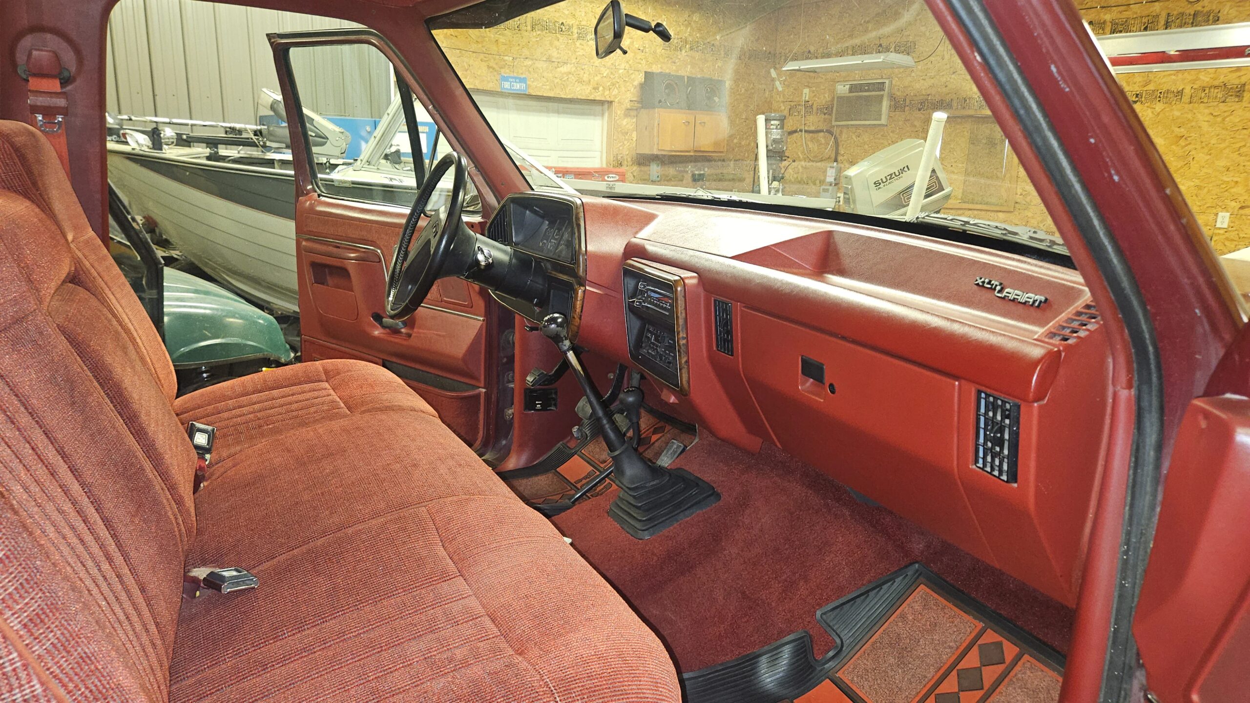 Ford-F250-4x4-regular-cab-1989-Burgundy-Burgundy-12