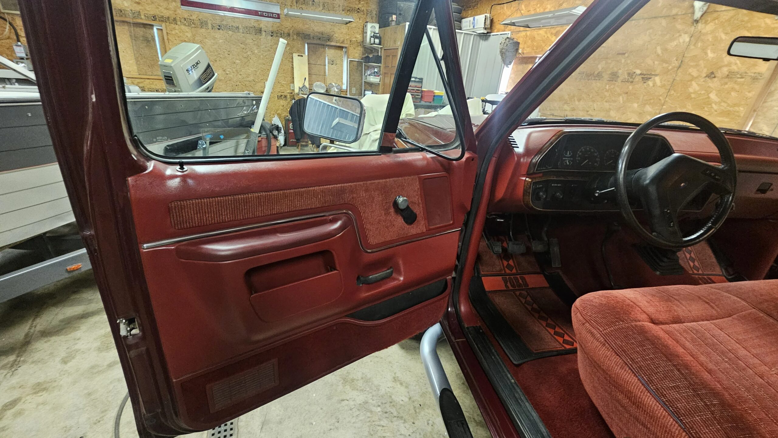 Ford-F250-4x4-regular-cab-1989-Burgundy-Burgundy-18