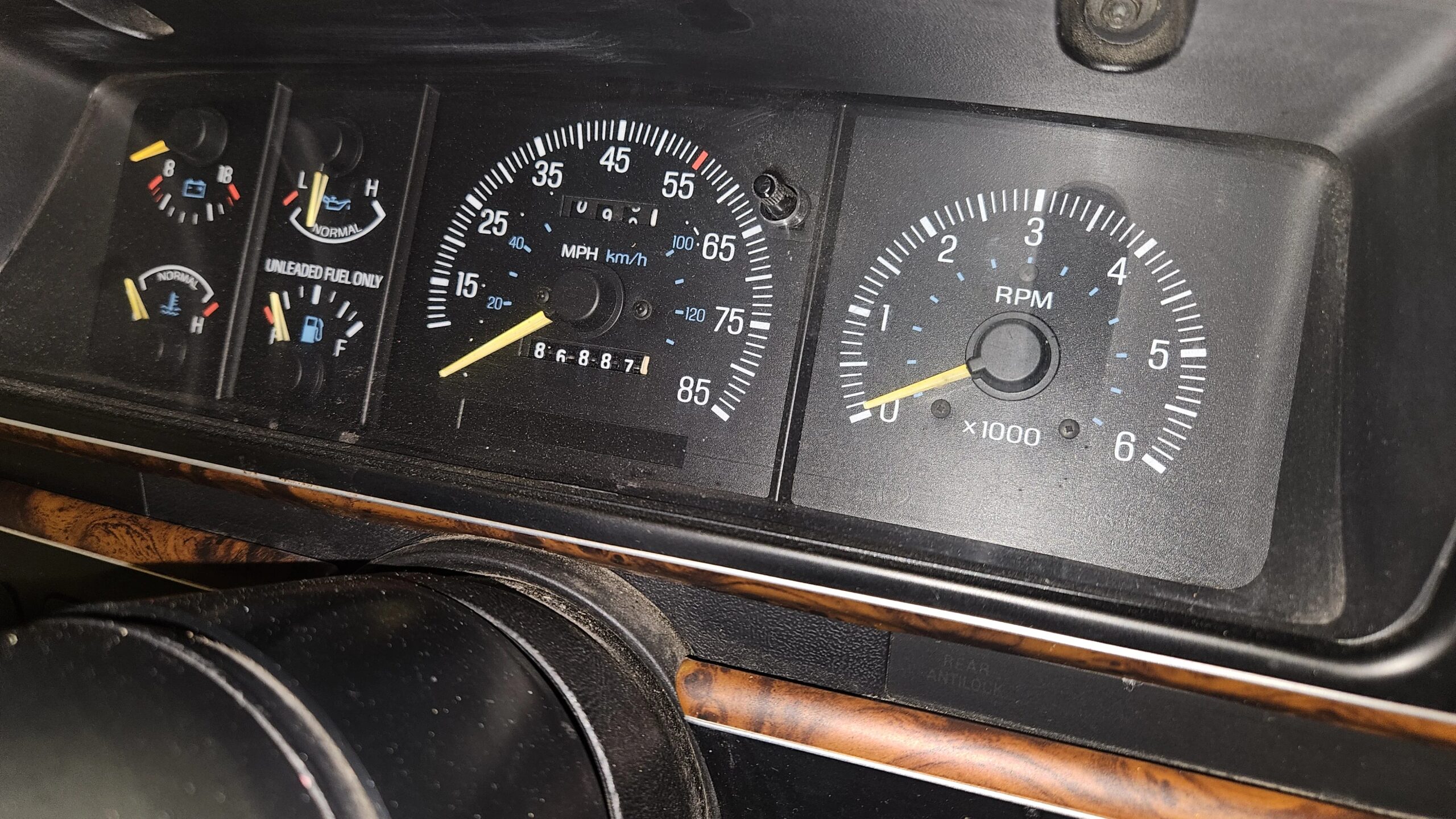 Ford-F250-4x4-regular-cab-1989-Burgundy-Burgundy-29
