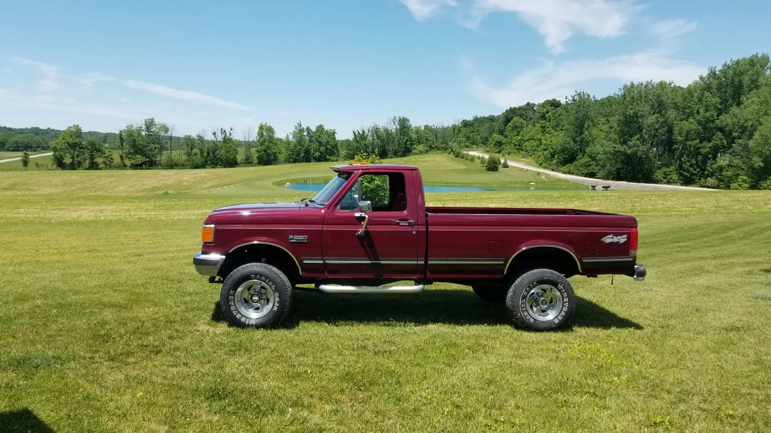 Ford-F250-4x4-regular-cab-1989-Burgundy-Burgundy-4