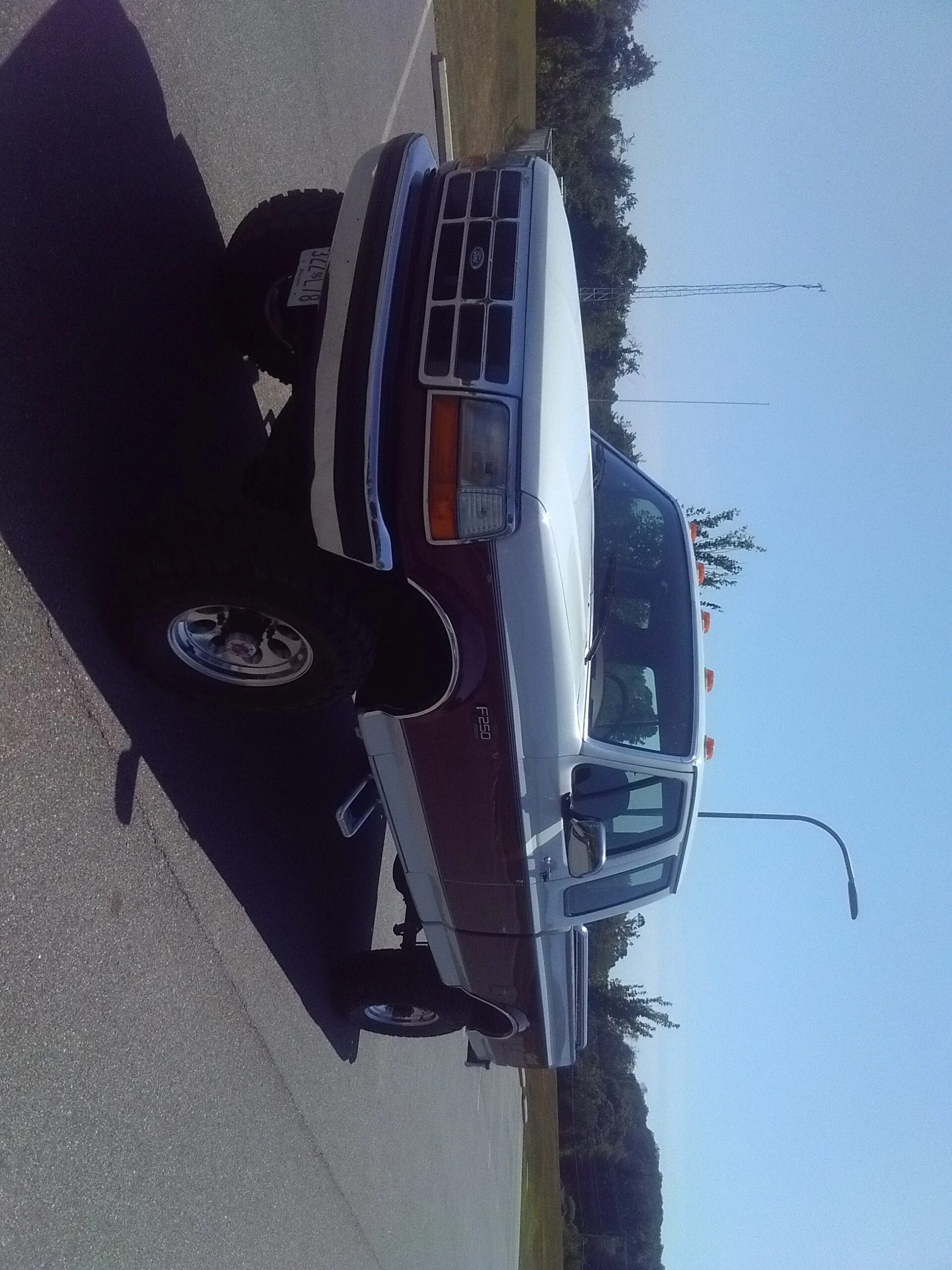 Ford-F250-4x4-supercab-heavy-duty-1993-White-Red