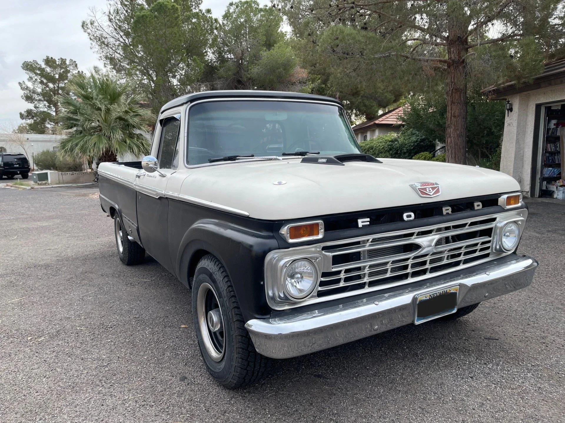 Ford-F250-camper-special-1965-Black-Black