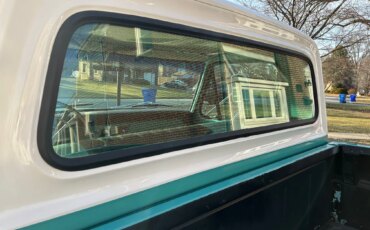 Ford-F250-camper-special-1967-Aqua-1