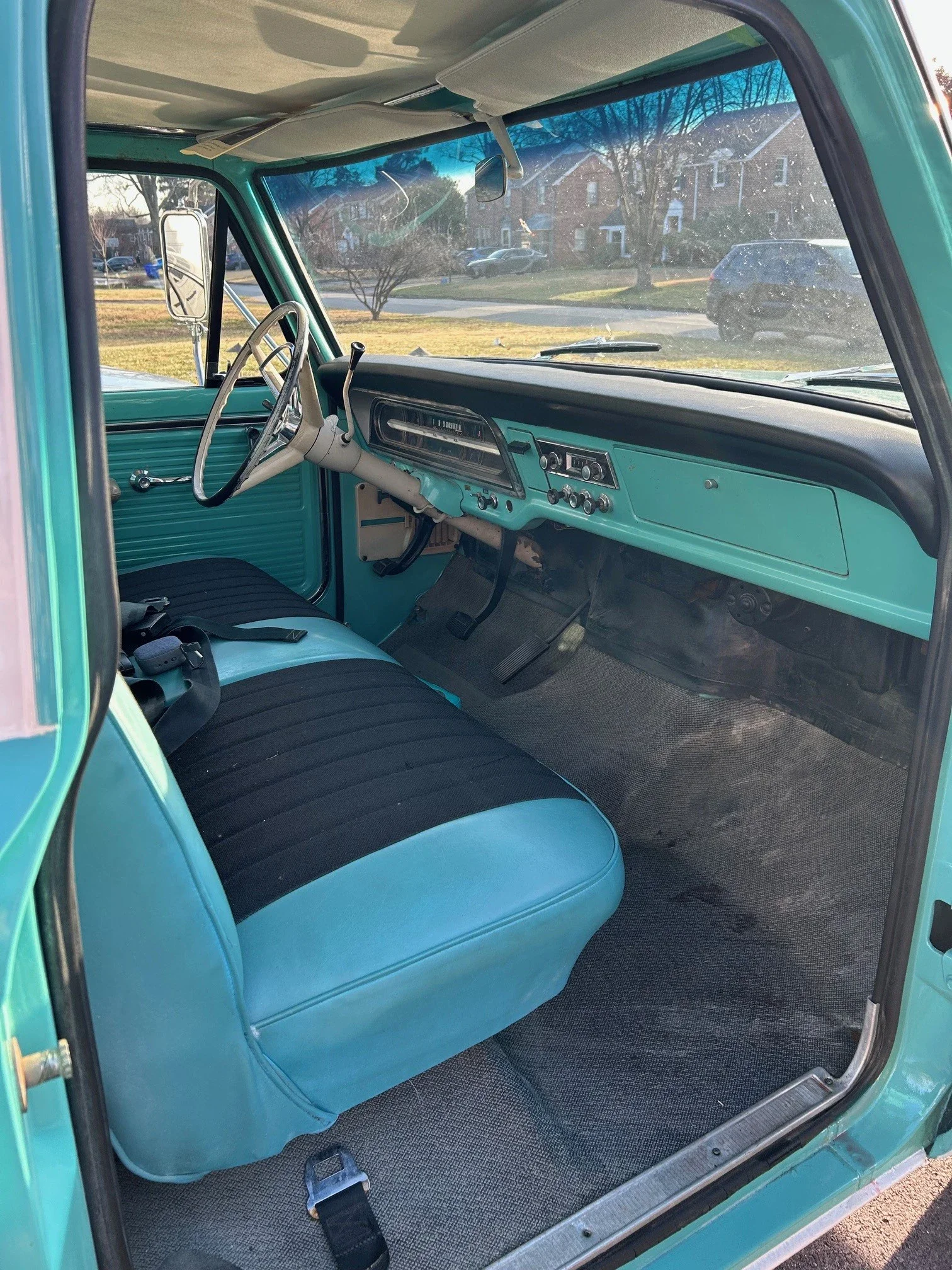 Ford-F250-camper-special-1967-Aqua-3