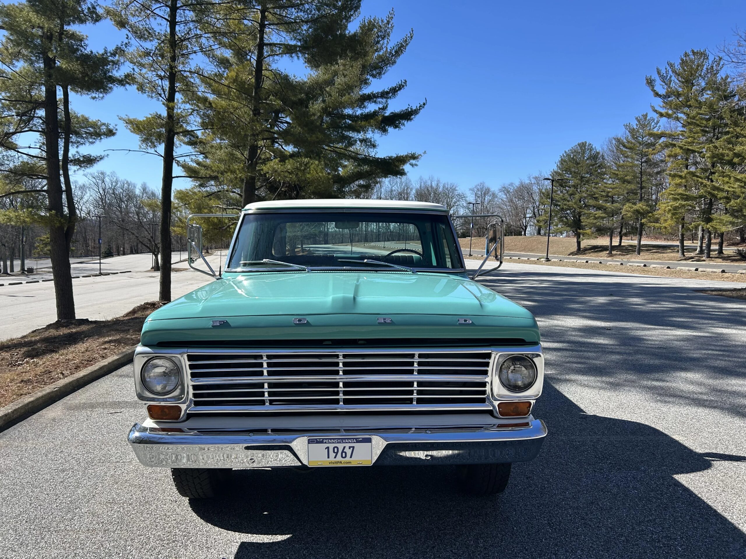 Ford-F250-camper-special-1967-Aqua