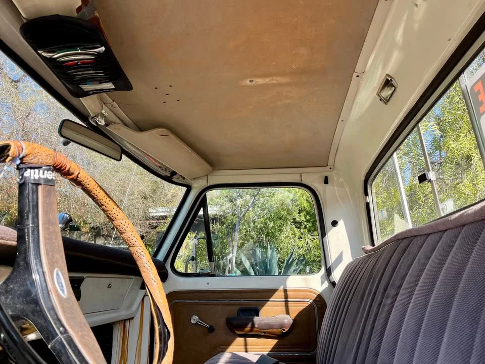 Ford-F250-camper-special-1972-Tan-Brown-2