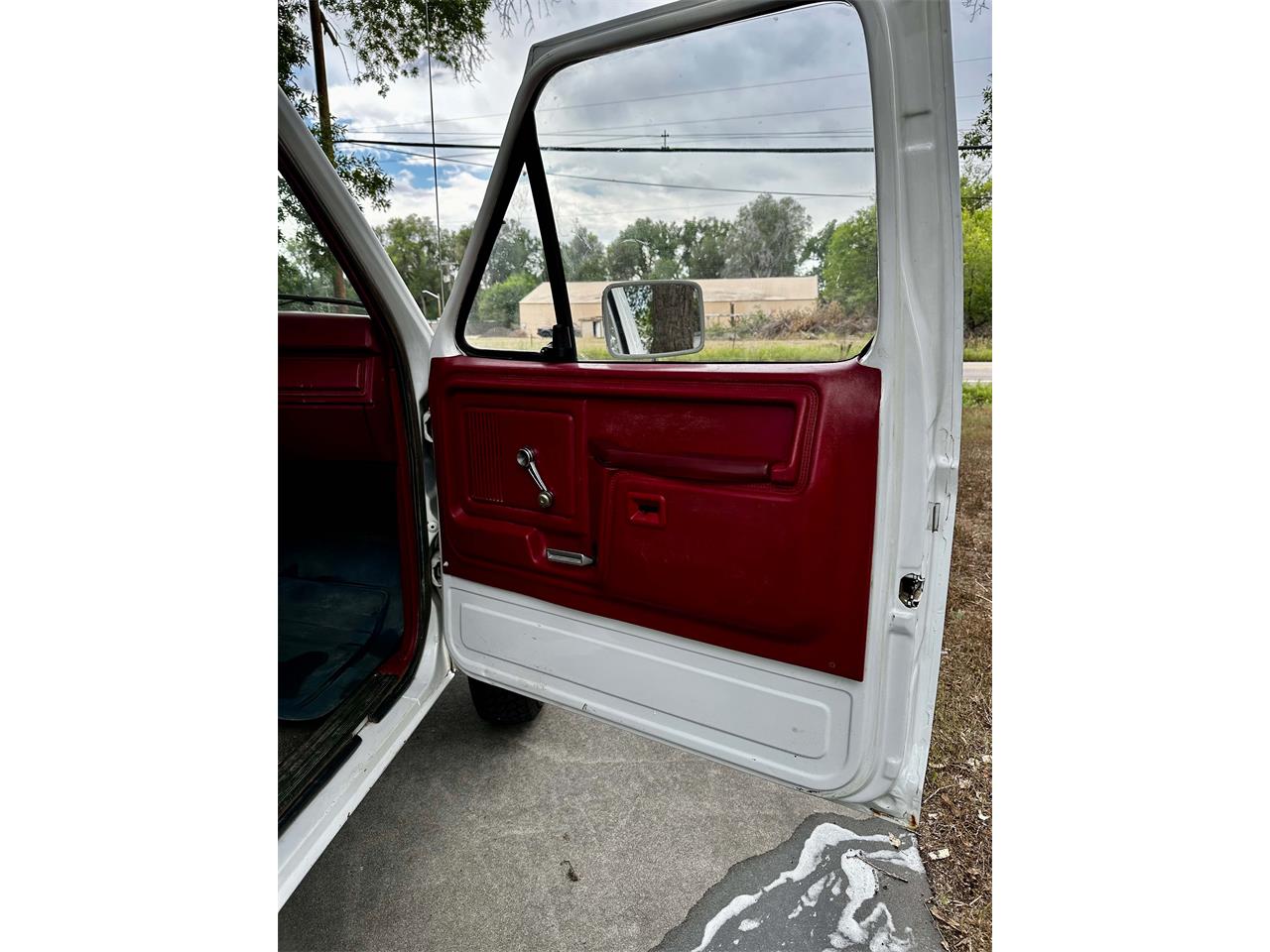 Ford-F350-1981-White-Red-25