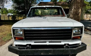 Ford-F350-1981-White-Red-3