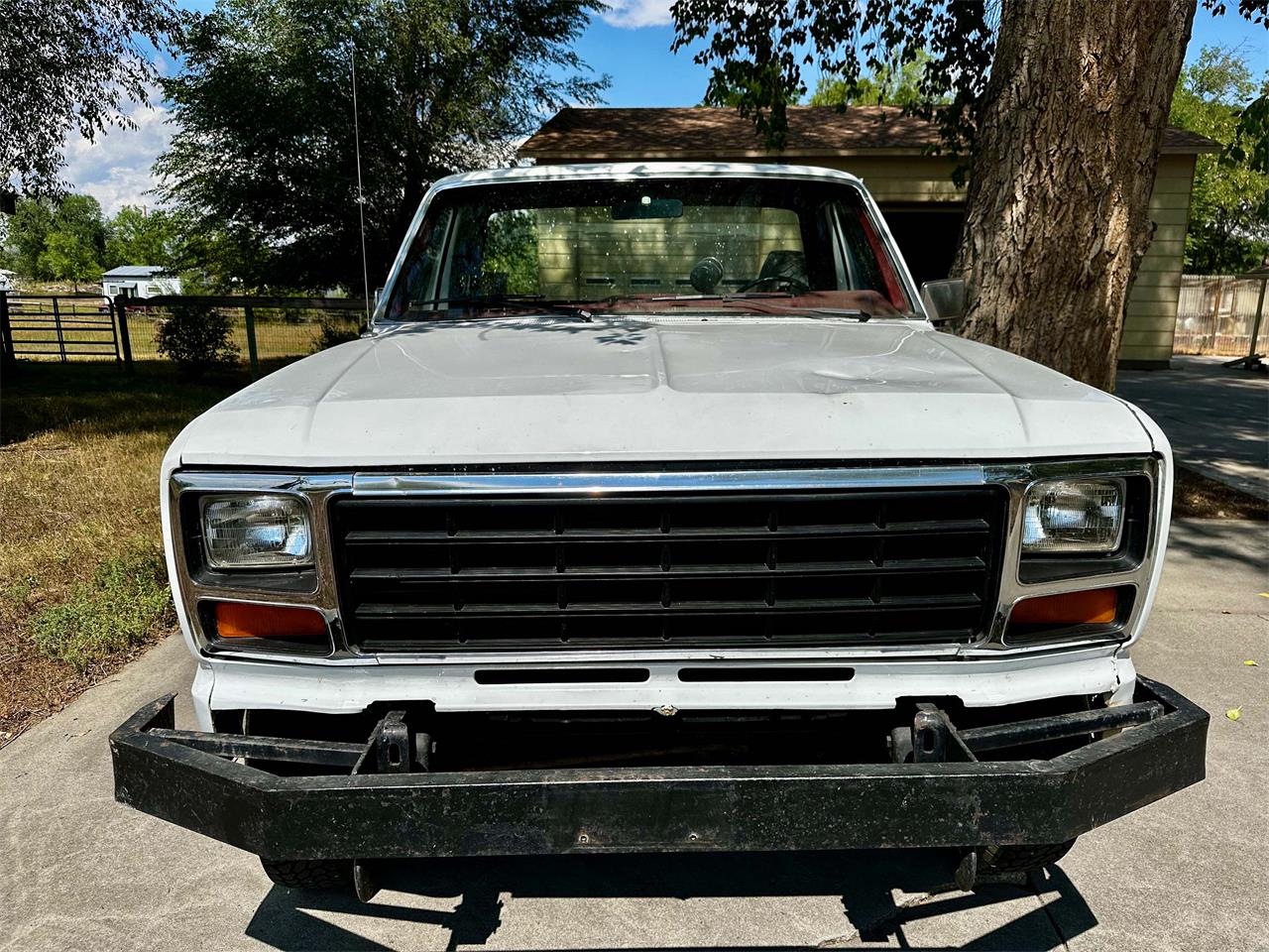 Ford-F350-1981-White-Red-3