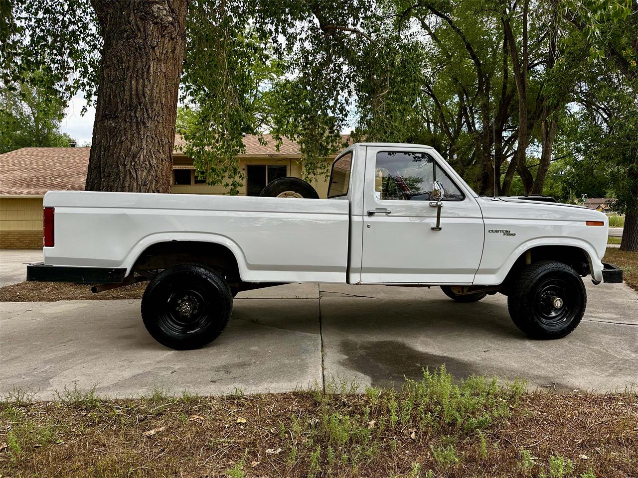 Ford-F350-1981-White-Red-4