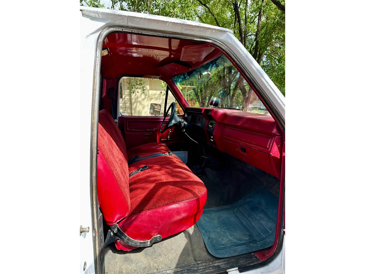Ford-F350-1981-White-Red-6