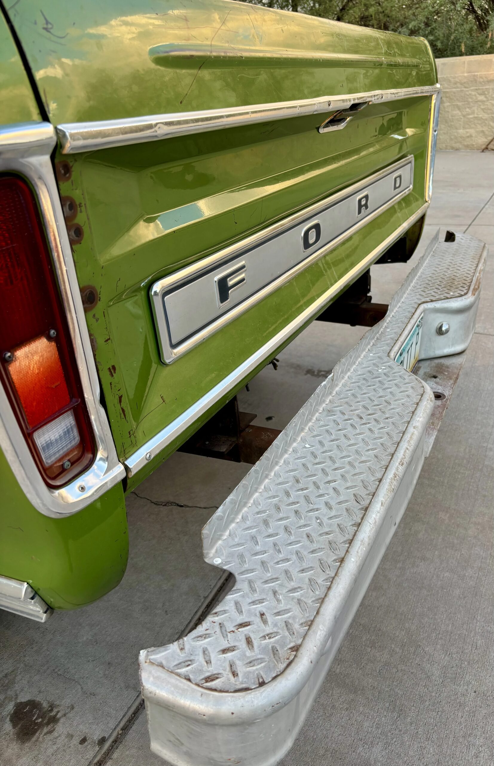 Ford-F350-2wd-regular-cab-1973-Green-Green-6