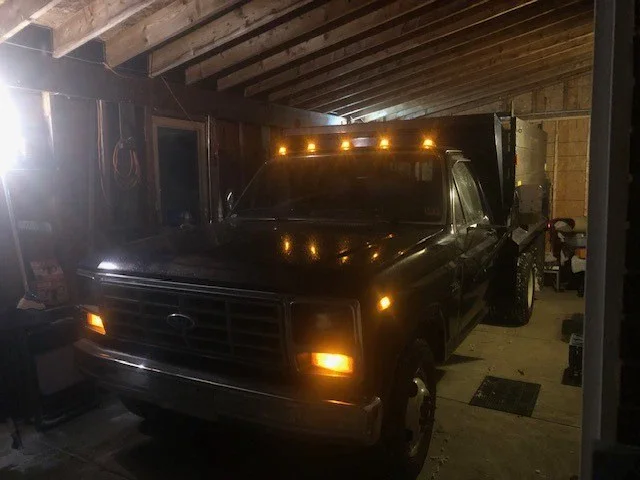 Ford-F350-2wd-regular-cab-1984-Blue-Blue-26