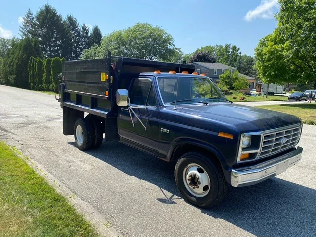 Ford-F350-2wd-regular-cab-1984-Blue-Blue-5