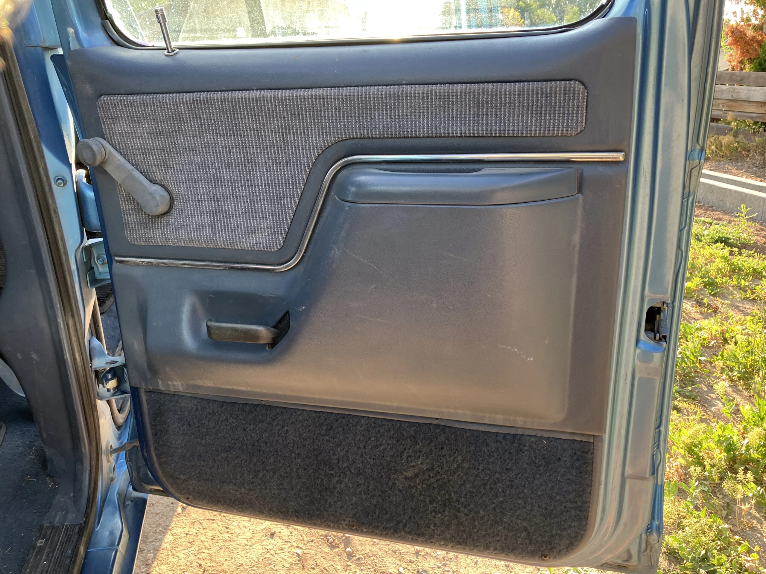 Ford-F350-4x4-crew-cab-1990-Blue-Blue-2