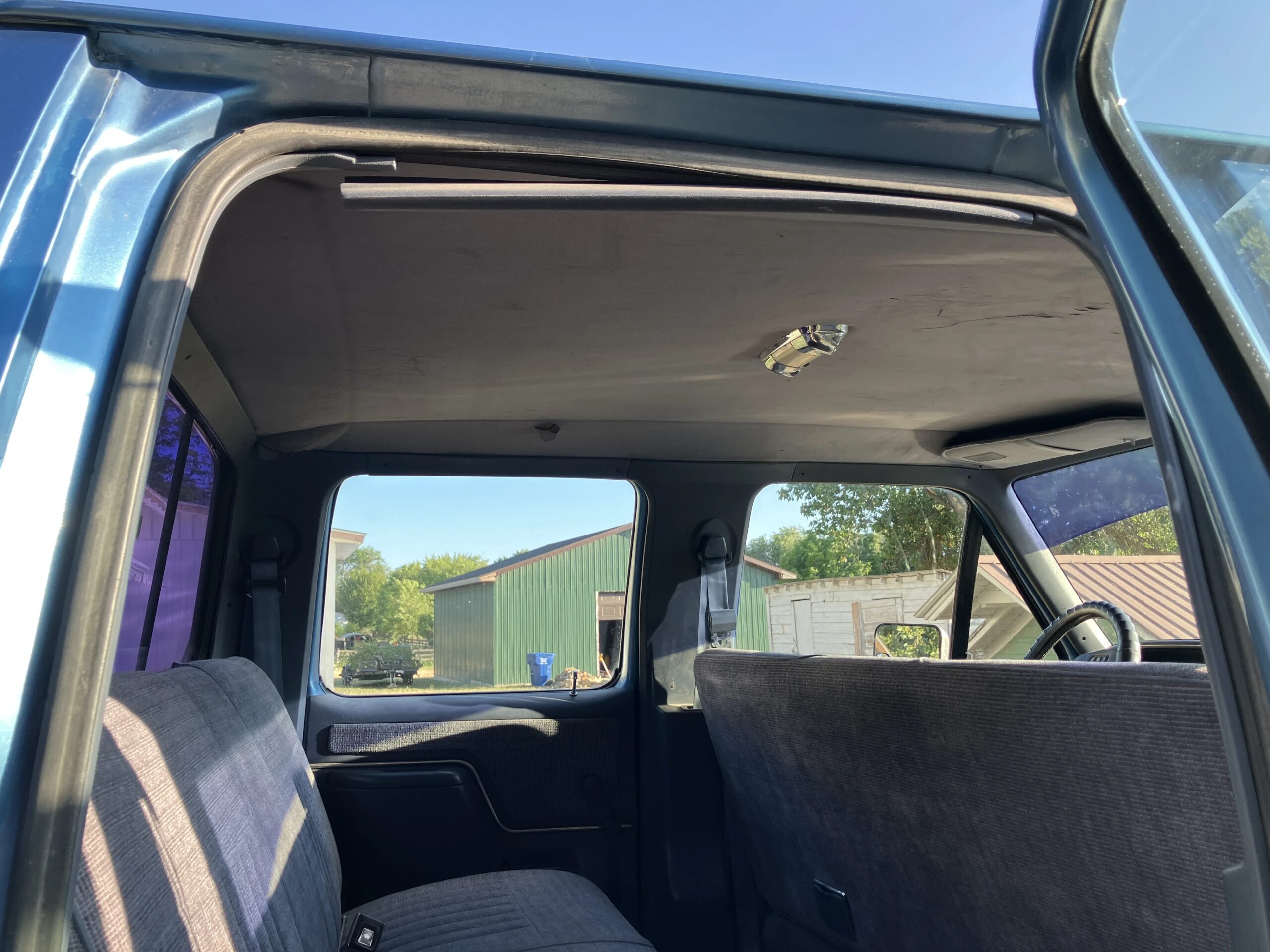 Ford-F350-4x4-crew-cab-1990-Blue-Blue-3