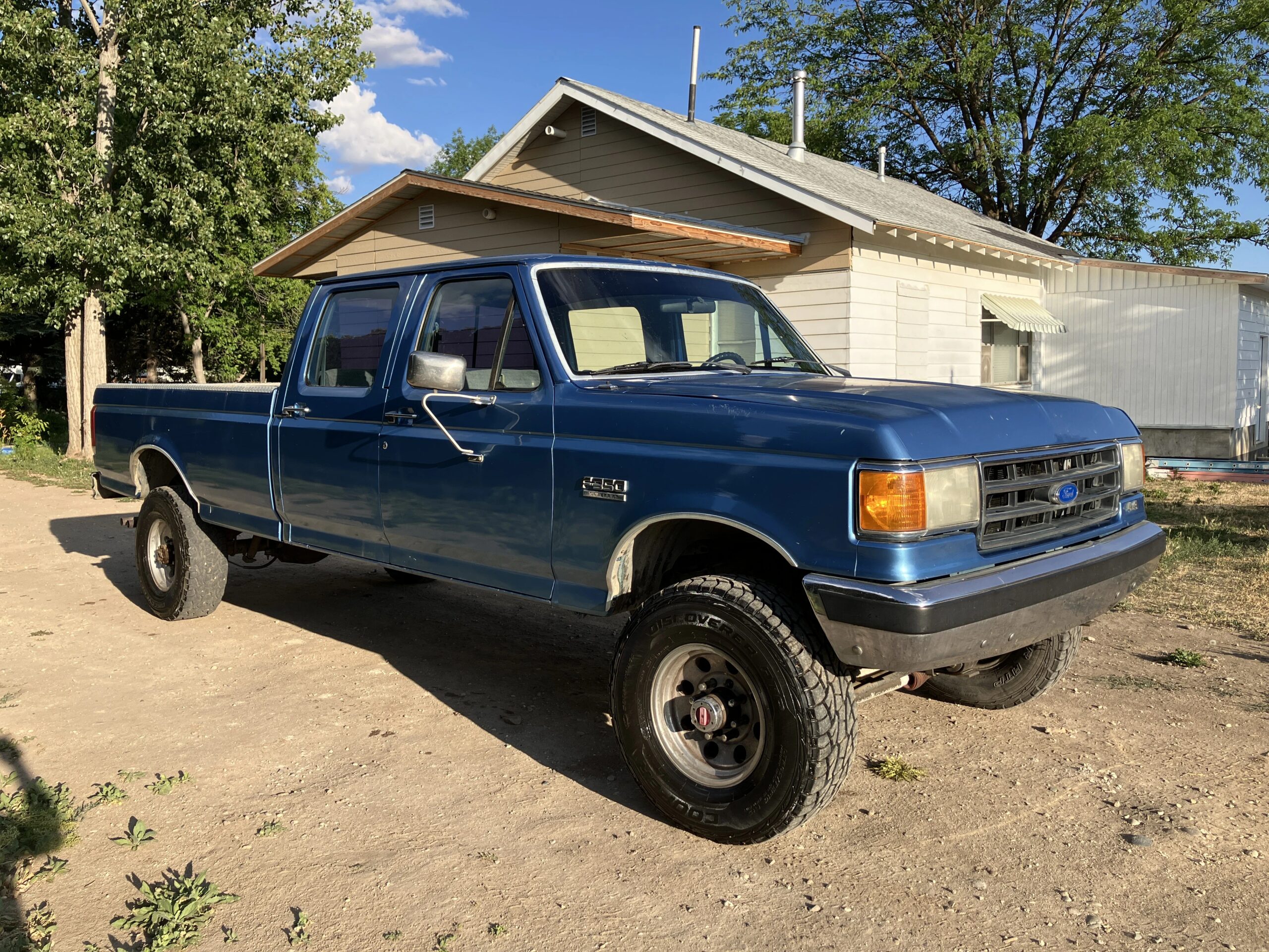 Ford-F350-4x4-crew-cab-1990-Blue-Blue-51