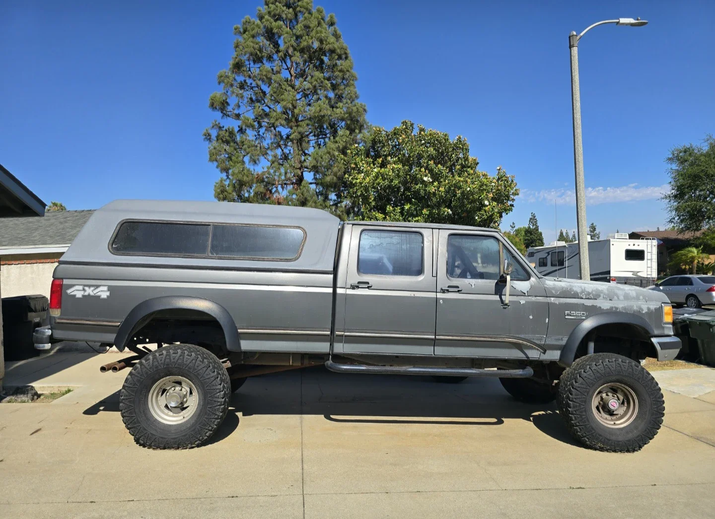 Ford-F350-4x4-crew-cab-1991-Charcoal-Gray-11