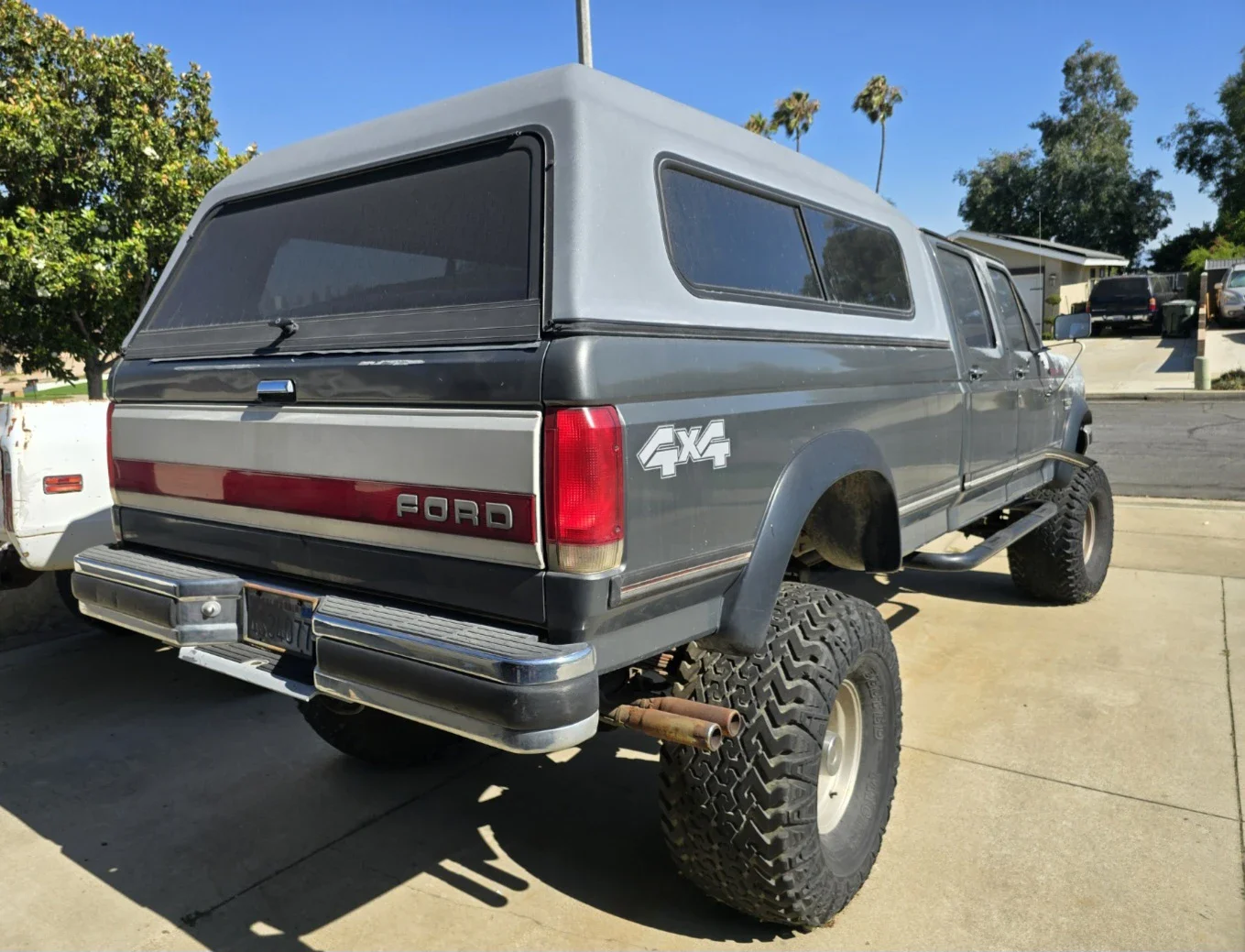 Ford-F350-4x4-crew-cab-1991-Charcoal-Gray