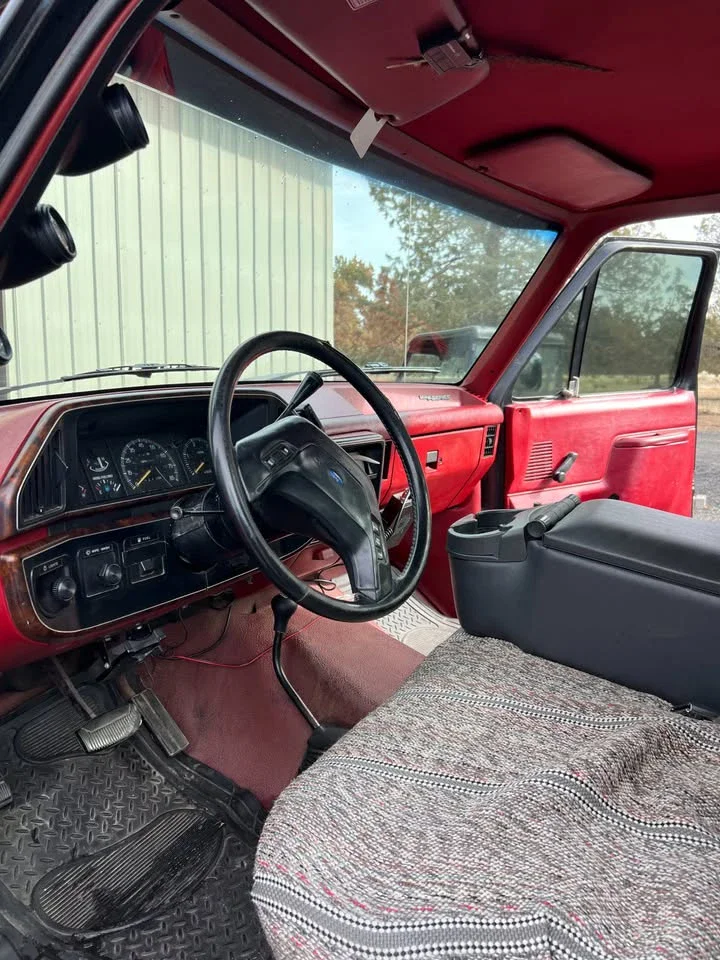 Ford-F350-4x4-regular-cab-1990-Black-Red-10
