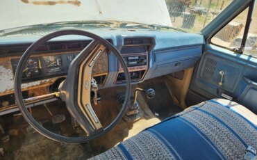 Ford-F350-4x4-supercab-super-duty-1986-Blue-Blue-16