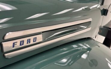 Ford-F4-1950-Glade-Green-Black-10