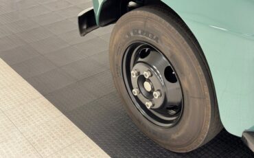 Ford-F4-1950-Glade-Green-Black-11