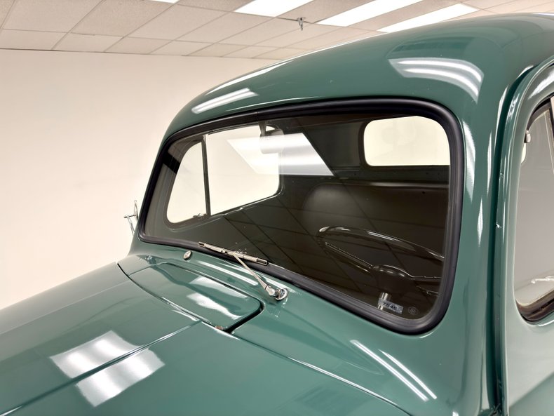 Ford-F4-1950-Glade-Green-Black-13