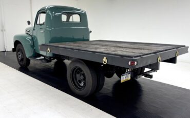 Ford-F4-1950-Glade-Green-Black-2
