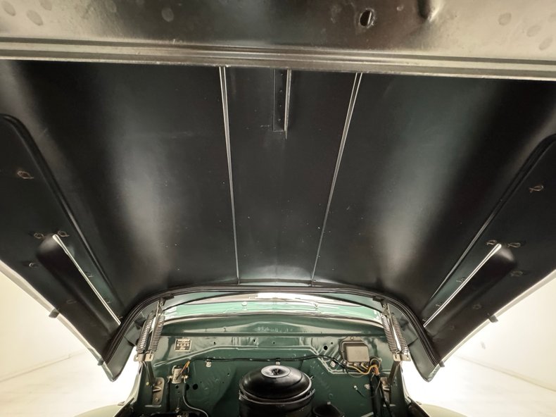 Ford-F4-1950-Glade-Green-Black-23