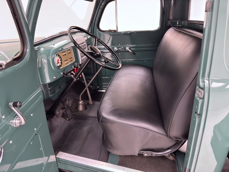 Ford-F4-1950-Glade-Green-Black-30