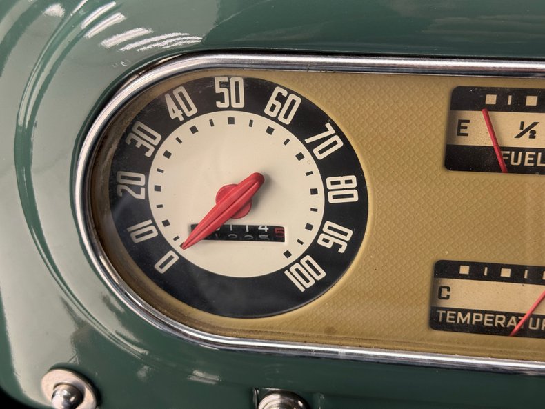 Ford-F4-1950-Glade-Green-Black-37