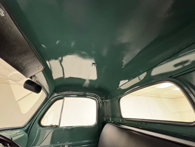 Ford-F4-1950-Glade-Green-Black-43