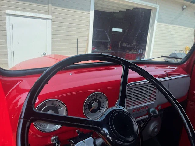 Ford-F4-1952-Red-Red-3