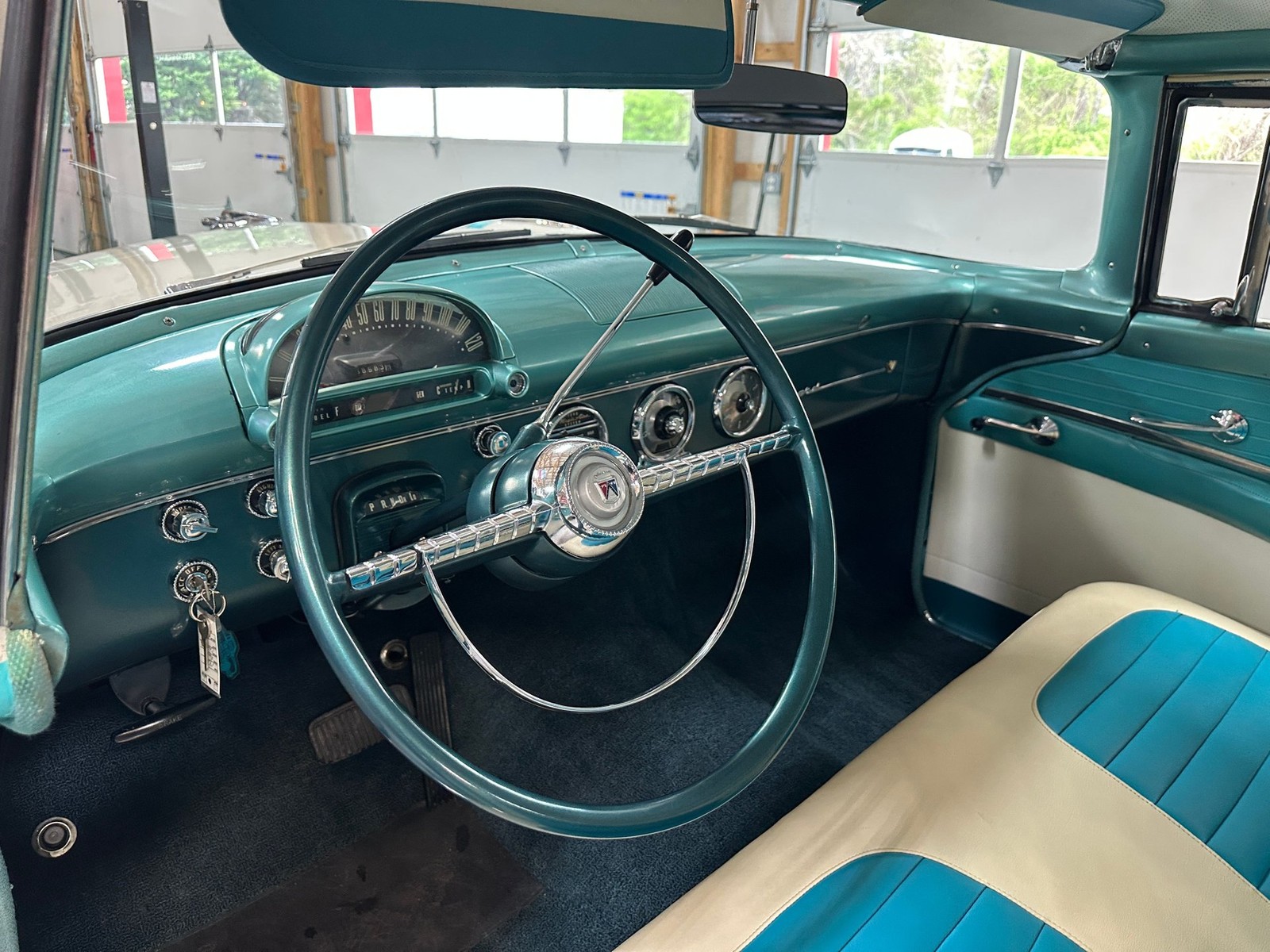 Ford-Fairlane-1955-Sedan-14