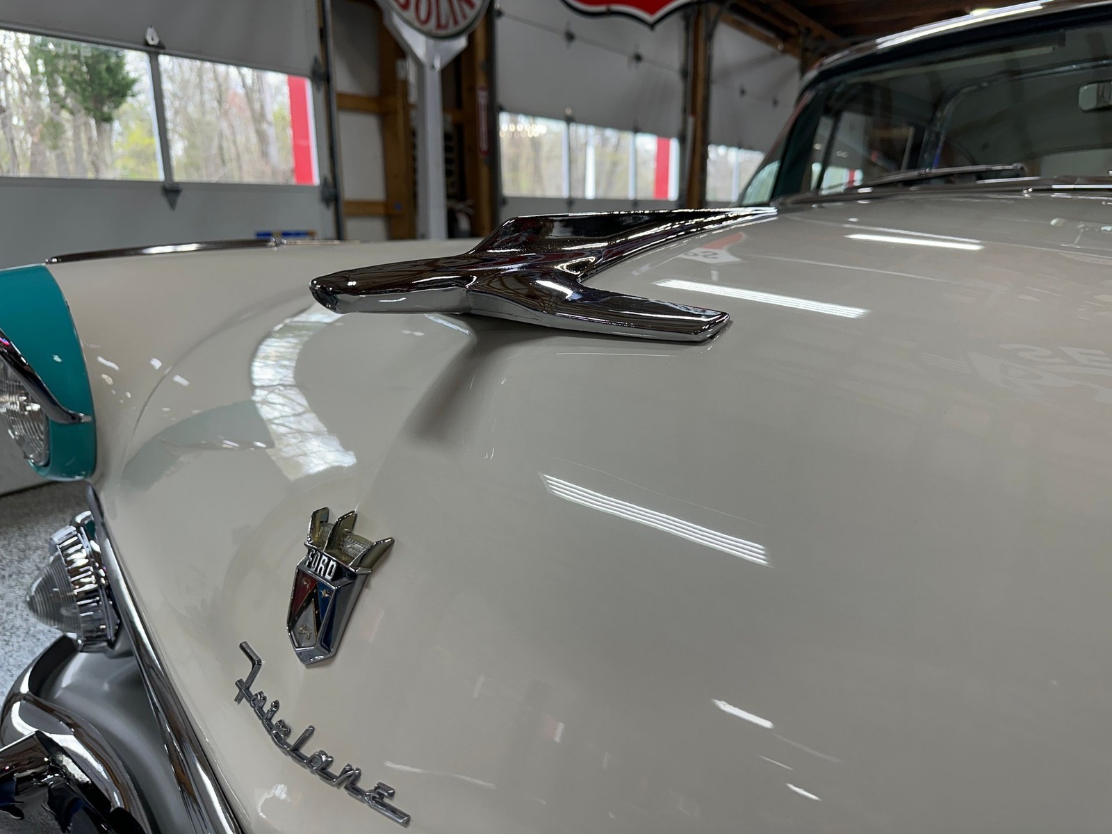 Ford-Fairlane-1955-Sedan-19