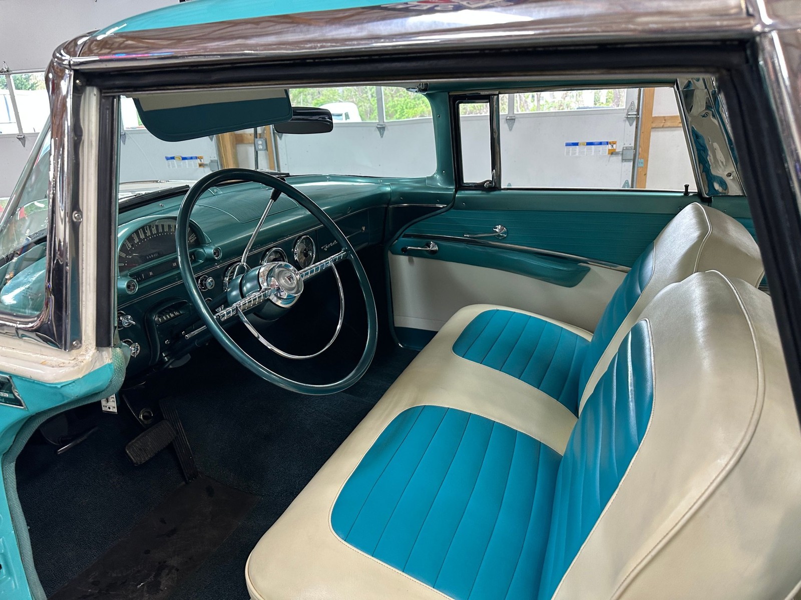 Ford-Fairlane-1955-Sedan-8