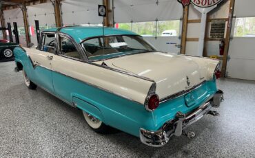 Ford-Fairlane-1955-Sedan-9