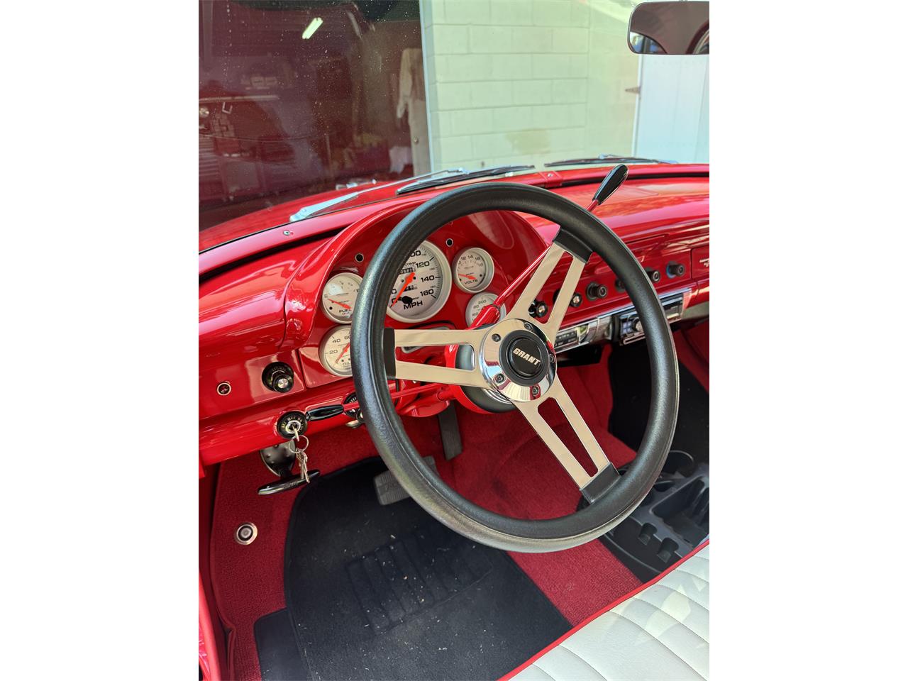 Ford-Fairlane-1956-Red-Red-and-white-15